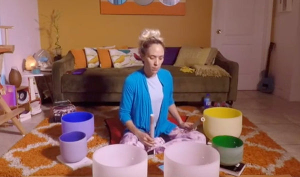 Video Sonoterapia Poderosa ! Frecuencias sanadoras para visualizar tu espacio de paz. - Zayra Mo